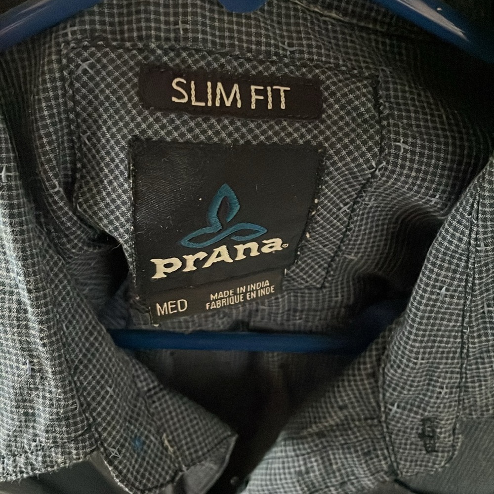 Prana button down - Picture 2 of 3